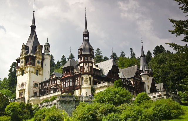 peles-castle-818943_1280