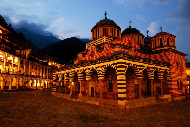 rila-monastery-676748_1280